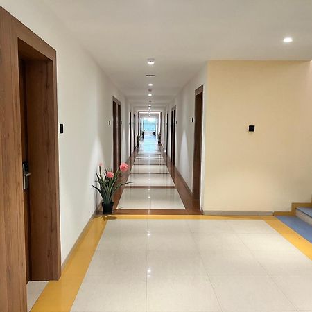 Hotel Avenue Plaza Mundra المظهر الخارجي الصورة