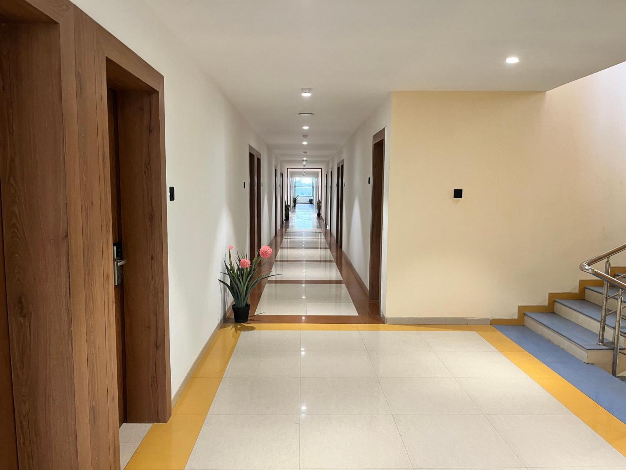 Hotel Avenue Plaza Mundra المظهر الخارجي الصورة