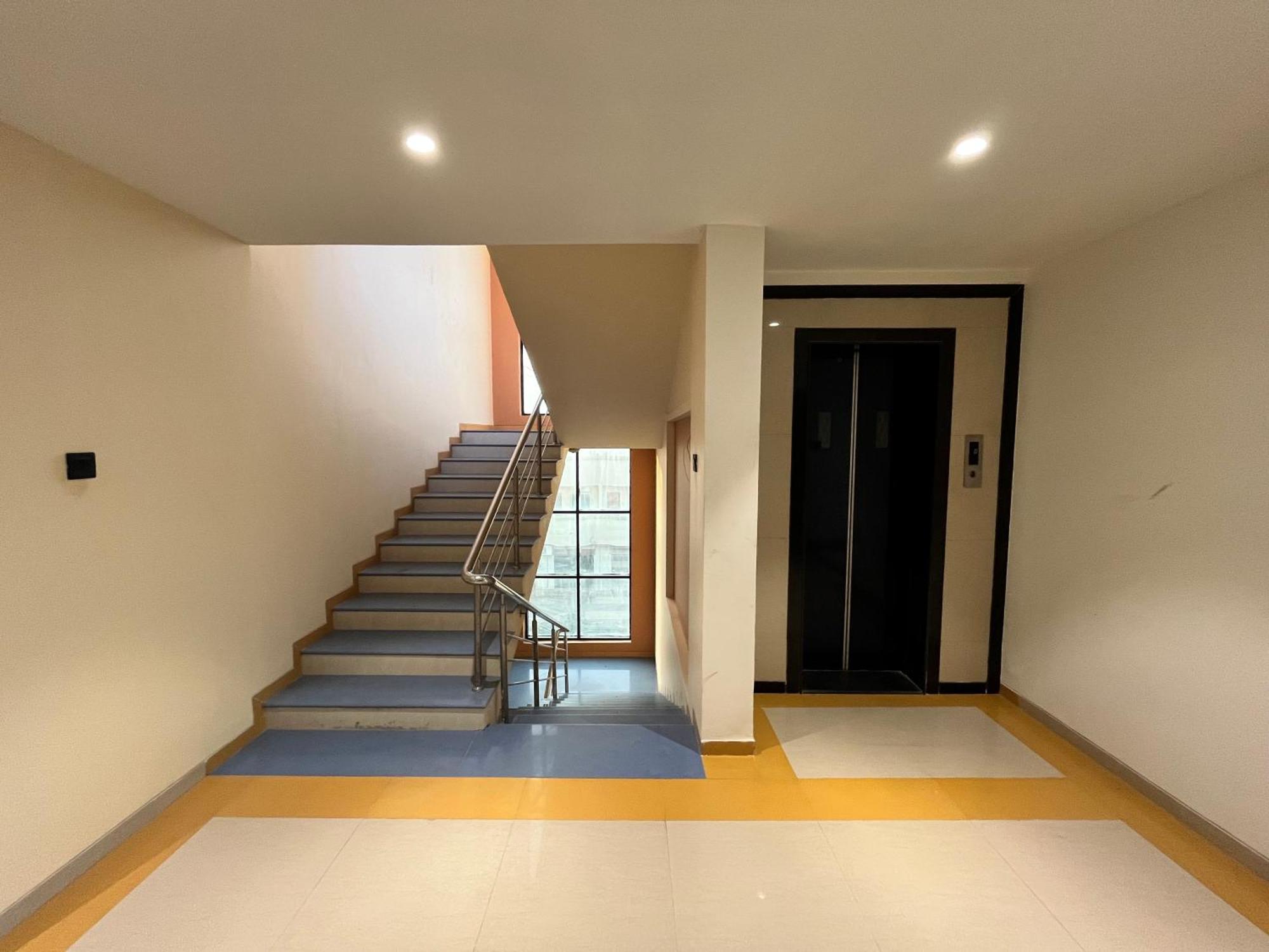 Hotel Avenue Plaza Mundra المظهر الخارجي الصورة